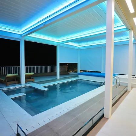 Villa Coast V94 Palasë