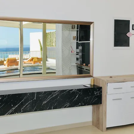 Villa Coast V94 Paljasa