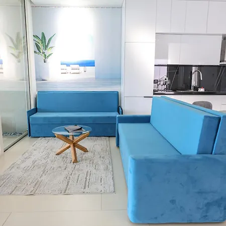 Villa Coast V94 Palasë